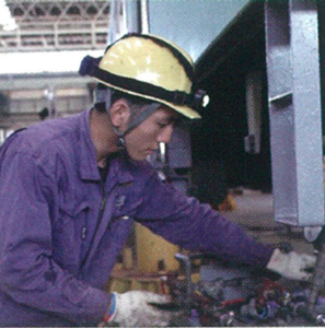 車両の点検風景