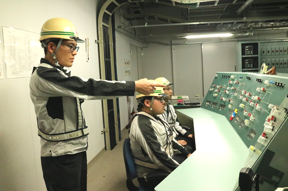 連動装置検査風景